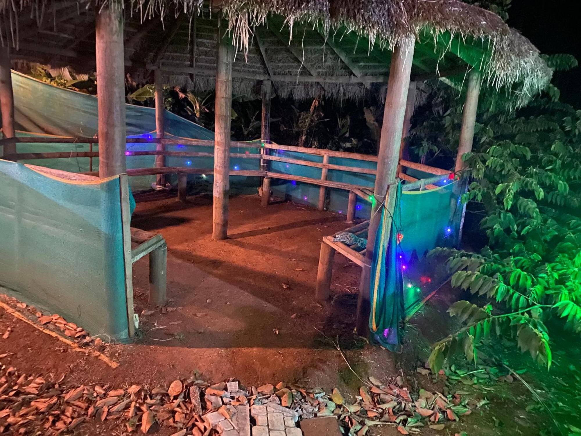 Villa Happydays Hut à Mananthavady Extérieur photo